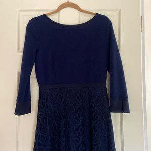 Blue long sleeve dress size large fits like a size 8